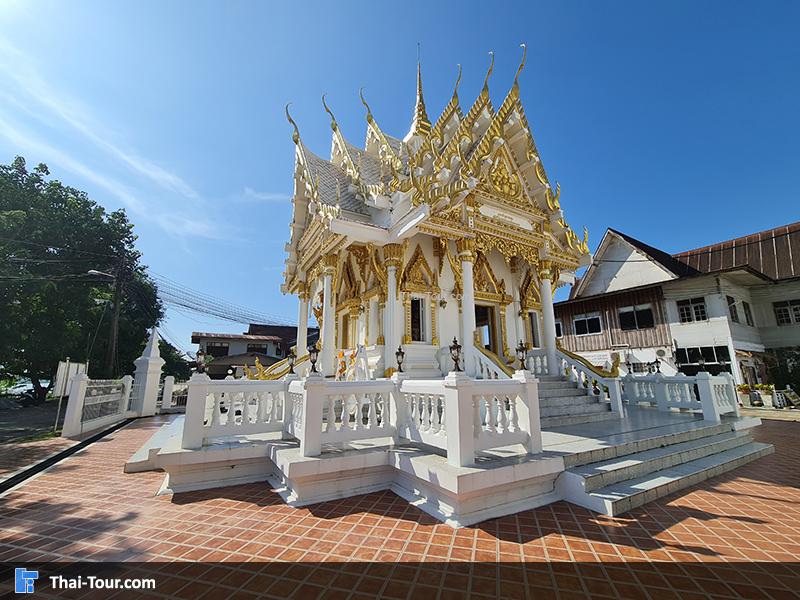 วัดไตรภูมิ