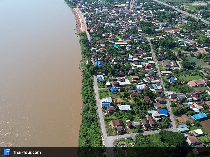 ภาพมุมสูงพระธาตุท่าอุเทน