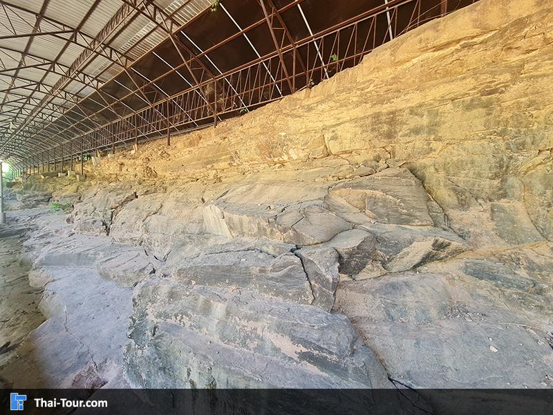 แหล่งเรียนรู้ รอยเท้าไดโนเสาร์ ท่าอุเทน