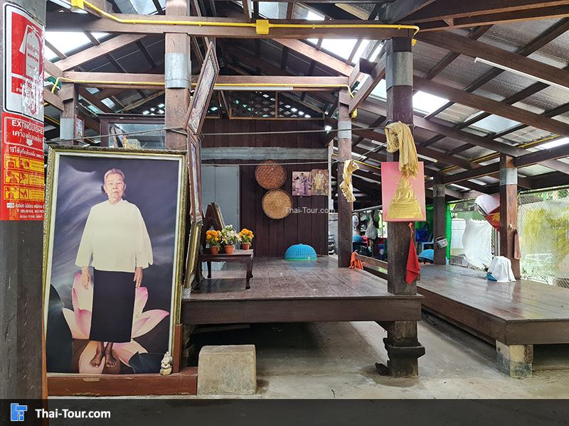 แม่ชีแก้ว