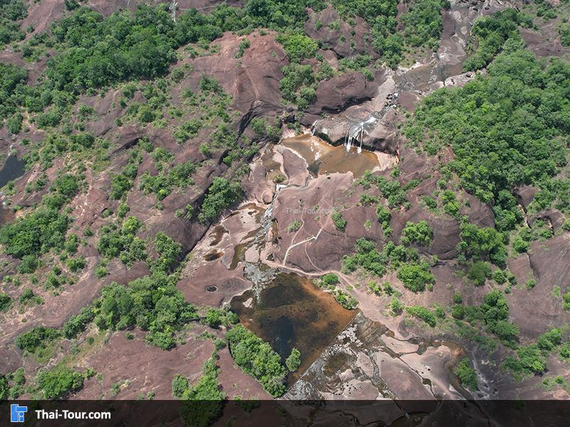 ภาพมุมสูงน้ำตกถ้ำพระ