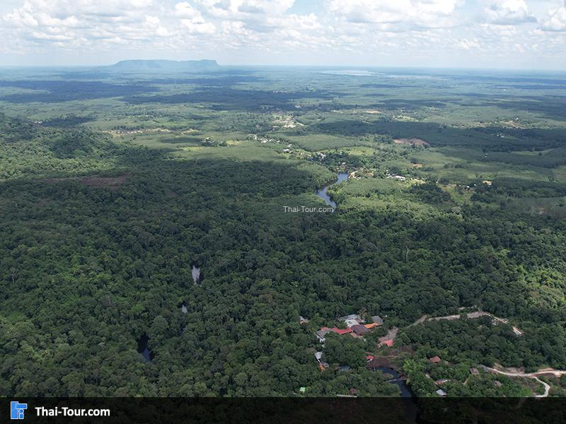 ภาพมุมสูงน้ำตกถ้ำพระ