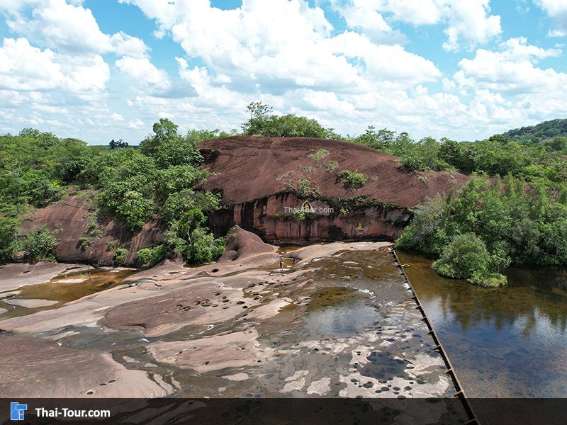 ภาพมุมสูงน้ำตกถ้ำพระ