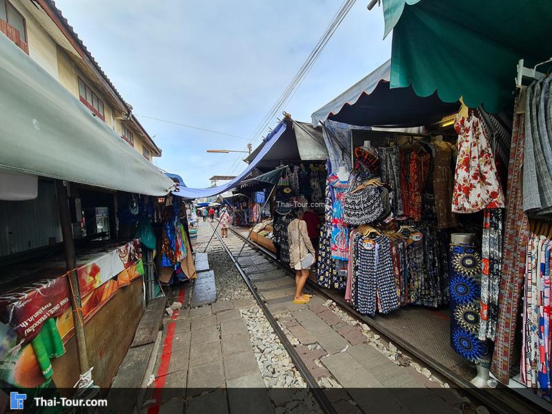 รถไฟ ตลาดร่มหุบ