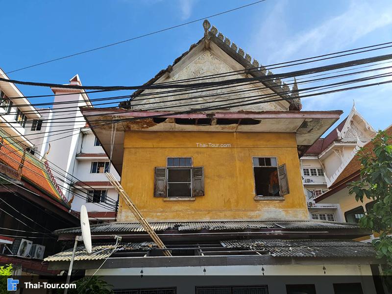 ด้านหน้าวัดยานนาวา