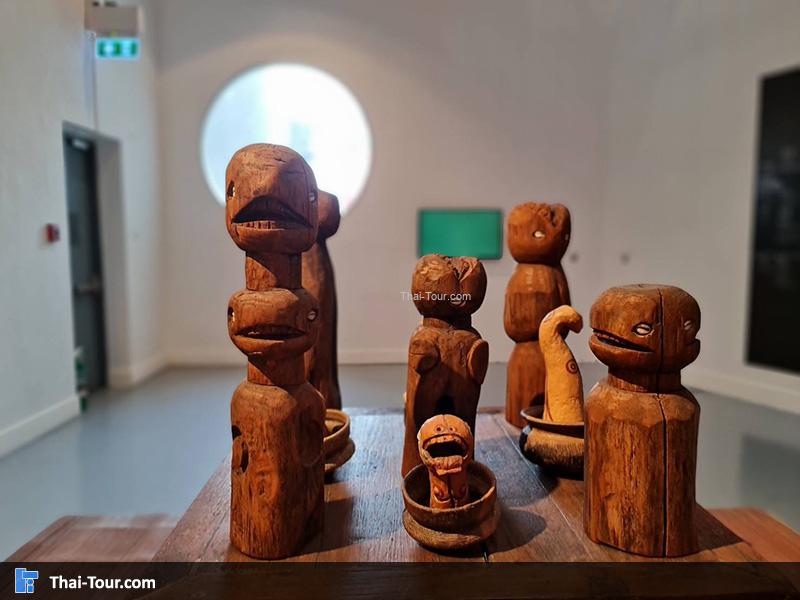 นิทรรศการ ”ทวี รัชนีกร: ปรากฏการณ์แห่งอุดมการณ์