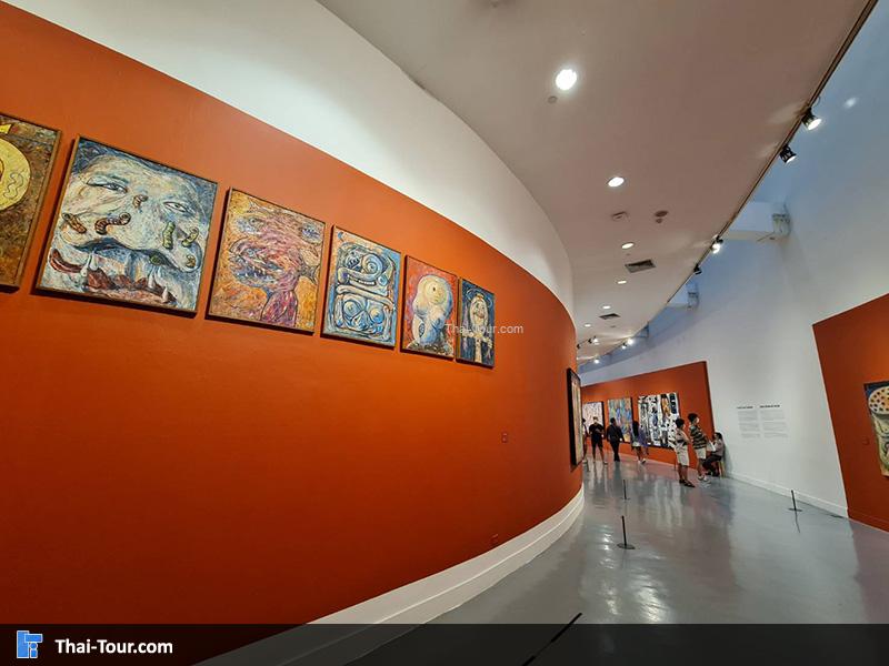 นิทรรศการ ”ทวี รัชนีกร: ปรากฏการณ์แห่งอุดมการณ์