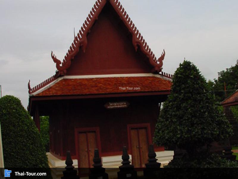 เพดานไม้ เก่าแก่สมัยอยุธยาตอนปลาย  