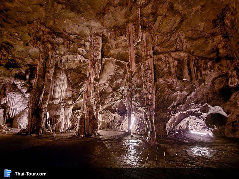 บรรยากาศภายใน ถ้ำเขาหลวง