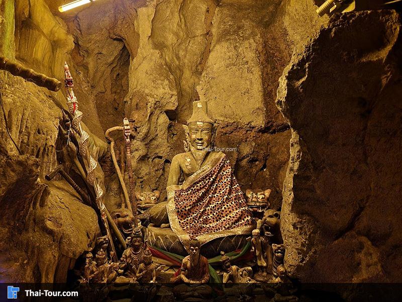 พระฤษีภายใน ถ้ำเขาหลวง