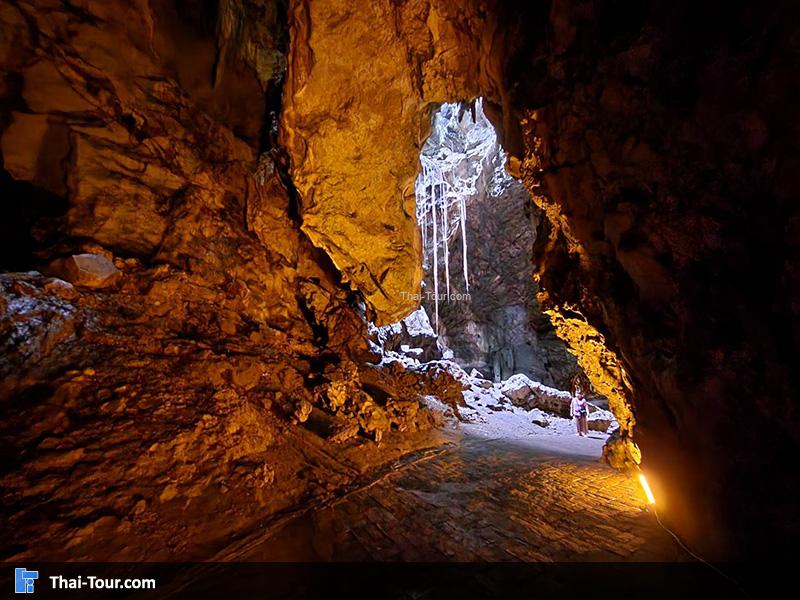 อุโมงเชื่อมภายใน ถ้ำเขาหลวง