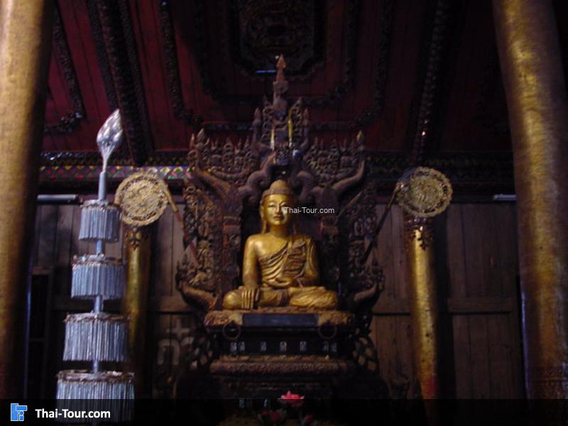 พระพุทธรูปประธาน ปางมารวิชัย ไม้แกะสลักศิลปไทยใหญ่