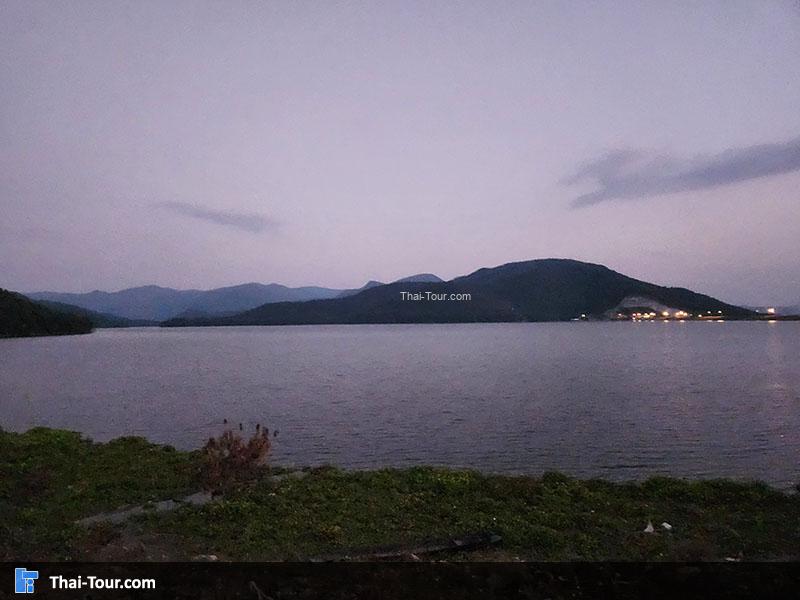 บรรยากาศ เขื่อนแม่งัดสมบูรณ์ชล