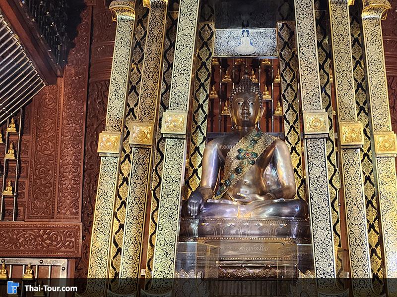 รุูปภายในพระอุโบสถ วัดเด่นสะหลีศรีเมืองแกน