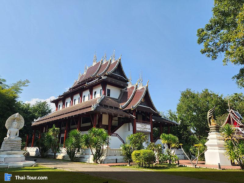 ด้านนอกของ วัดป่าดาราภิรมย์