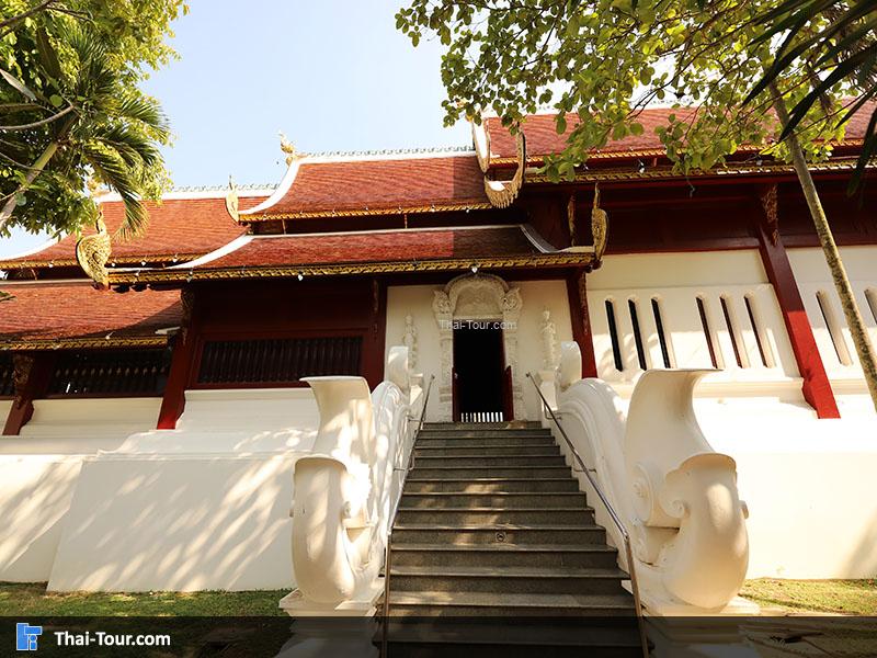 ด้านนอกของ วัดป่าดาราภิรมย์