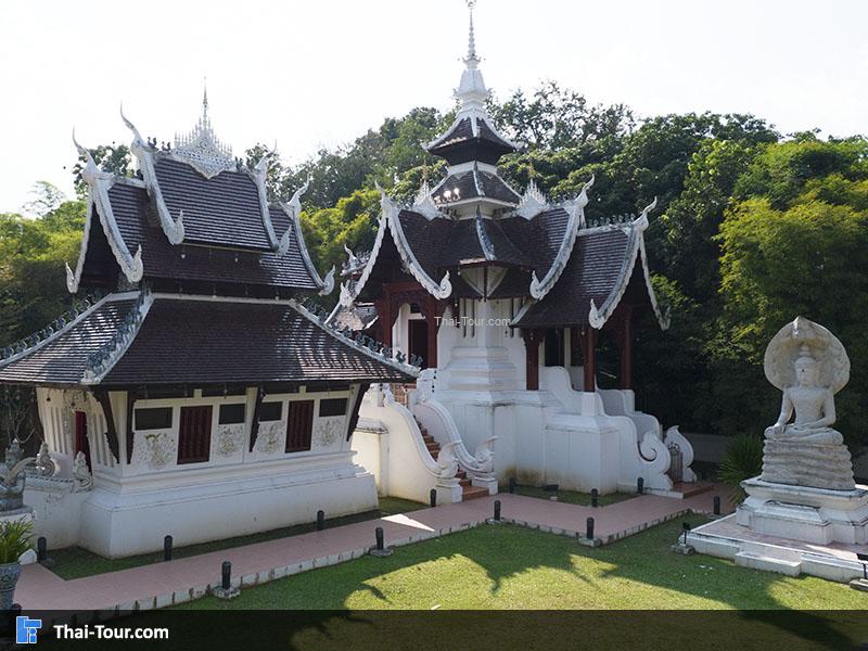 บรรยากาศด้านนอกของ วัดป่าดาราภิรมย์