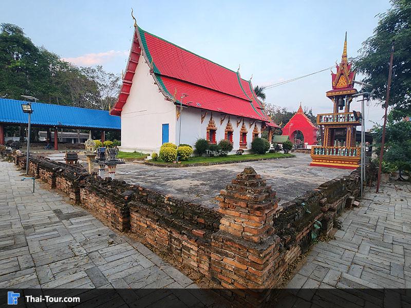 ด้านนอก วัดพระเจ้าทองทิพย์