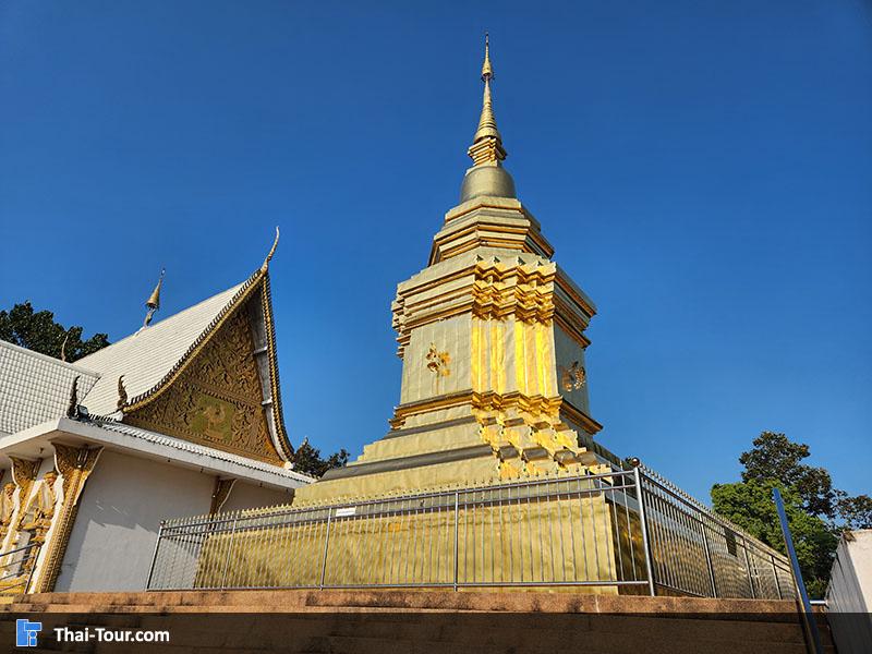 ด้านนอก วัดพระธาตุจอมกิตติ