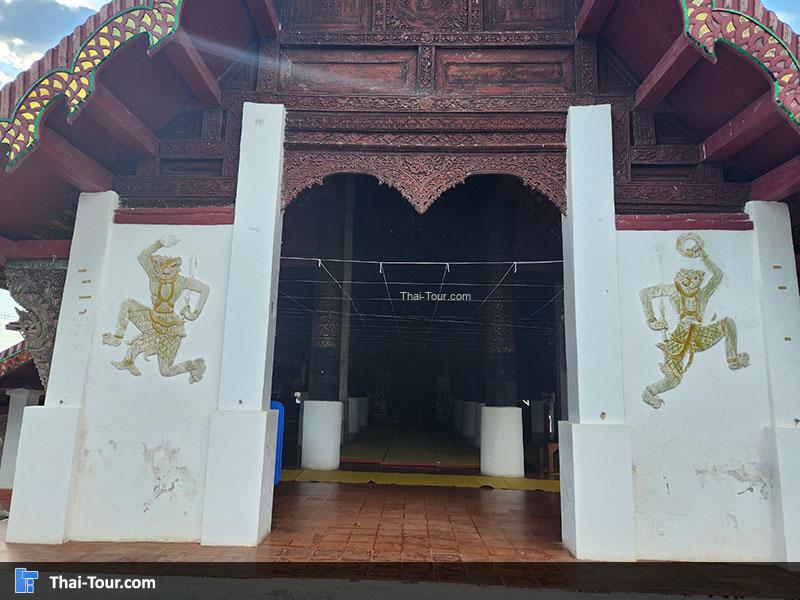 ด้านหน้าของวัดเวียง