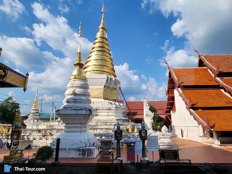 ด้านหน้าของวัดเวียง