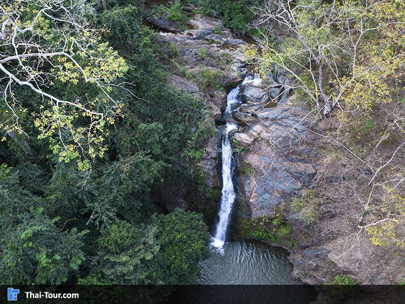 ภาพมุมสูง น้ำตกตาดม่าน