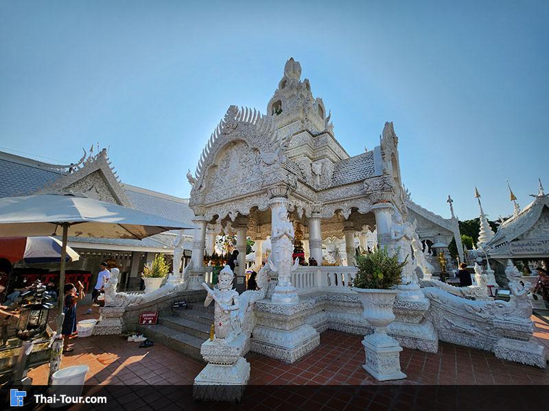 ด้านหน้าของ วัดมิ่งเมือง เมืองน่าน