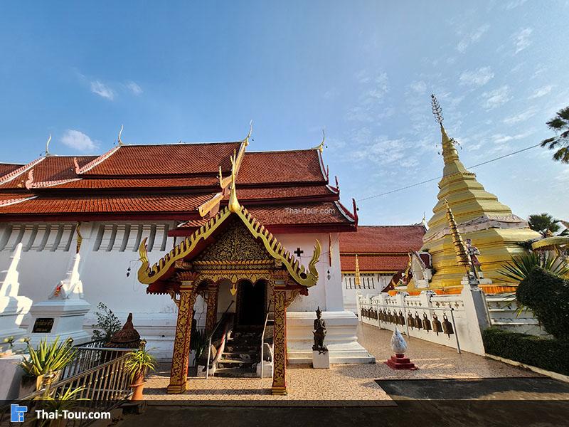 ด้านนอกของ วัดพระนอน
