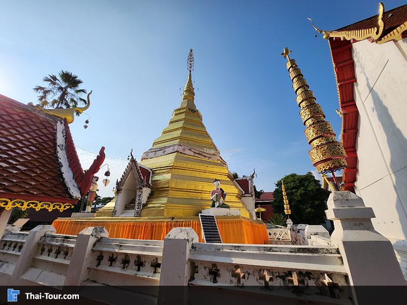 ด้านนอกของ วัดพระนอน