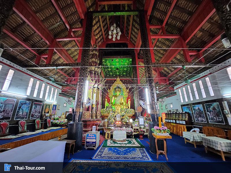 ภายใน พระอุโบสถ วัดพระนอน