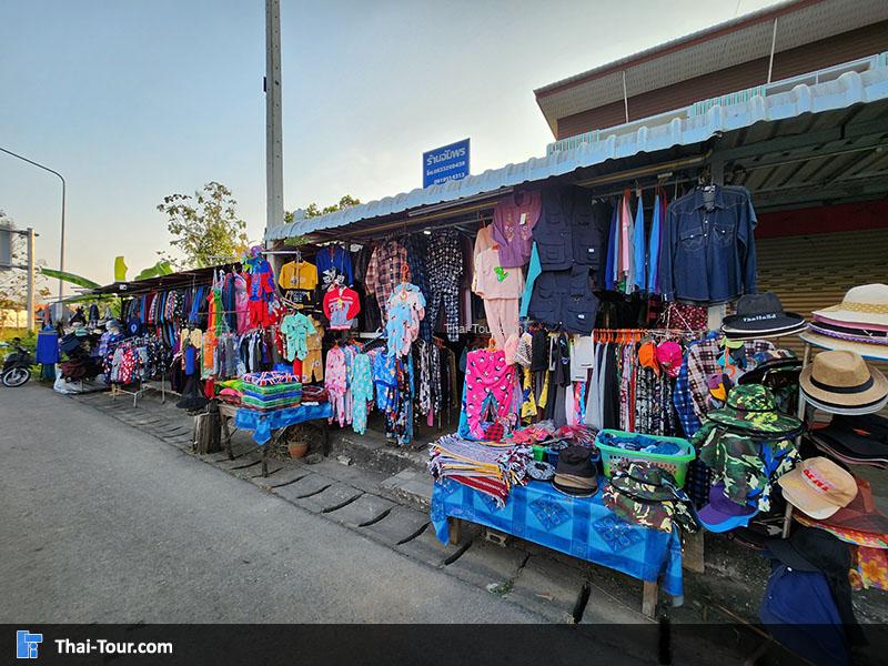 ีบริเวณ รอบๆของ หมู่บ้านร่องฟอง