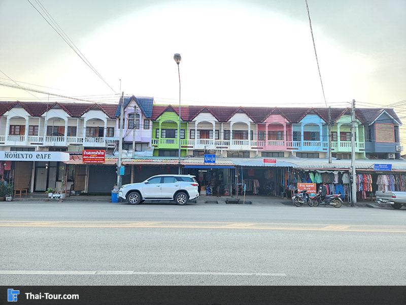 ีบริเวณ รอบๆของ หมู่บ้านร่องฟอง