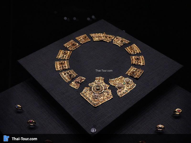 จัดแสดงศิลปะโบราณวัตถุ