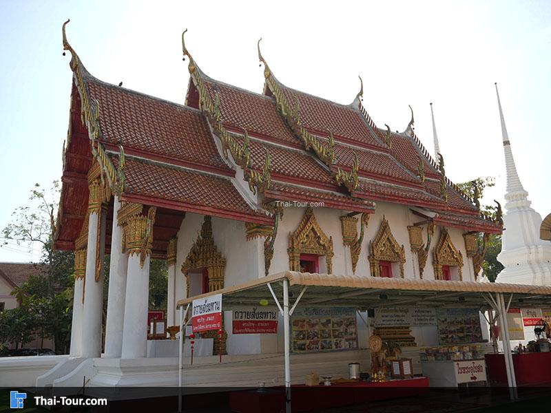 ด้านนอก วัดกษัตราธิราชวรวิหาร