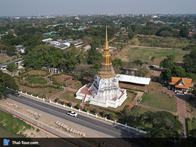ภาพมุมสูง เจดีย์พระศรีสุริโยทัย