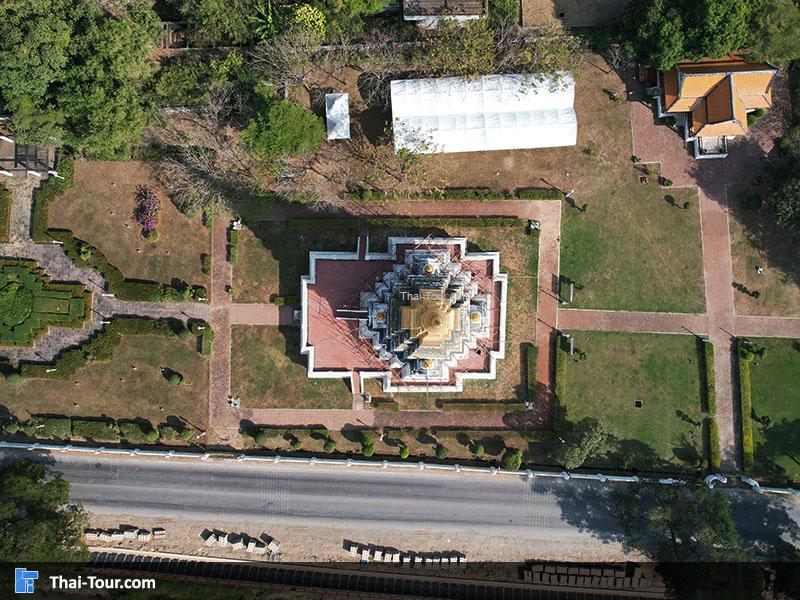 ภาพมุมสูง เจดีย์พระศรีสุริโยทัย