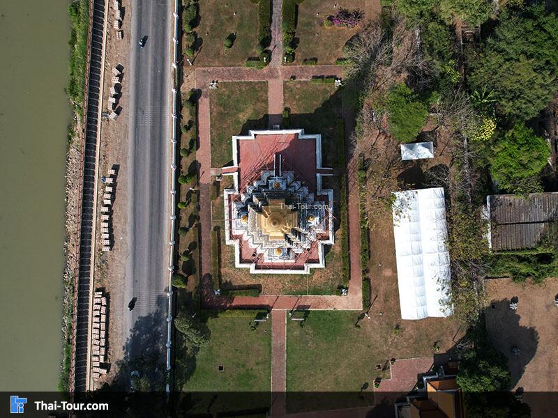 ภาพมุมสูง เจดีย์พระศรีสุริโยทัย