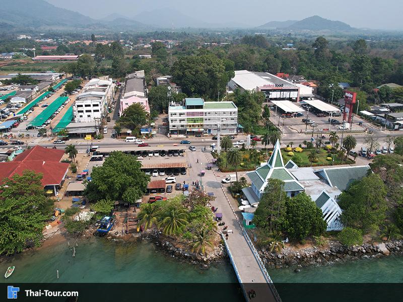 ภาพมุมสูงท่าเรือเทศบาล ท่าเรือไปเกาะเสม็ด