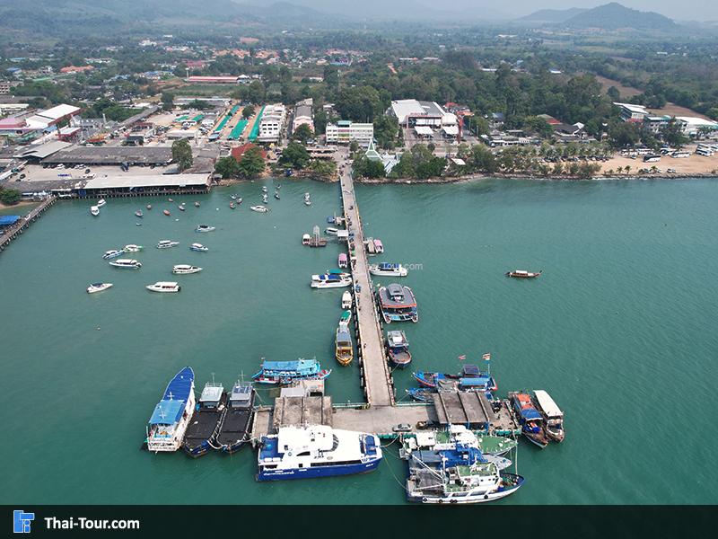 ภาพมุมสูงท่าเรือเทศบาล ท่าเรือไปเกาะเสม็ด