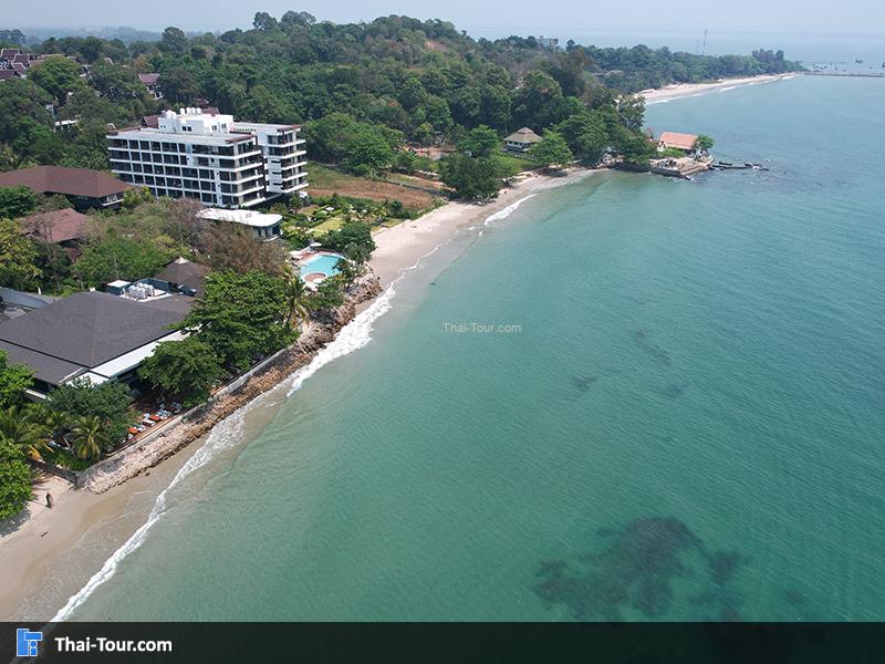 ภาพมุมสูงหาดแหลมแม่พิมพ์