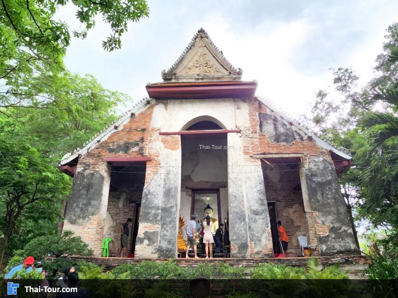 ด้านนอก วัดแม่นางปลื้ม