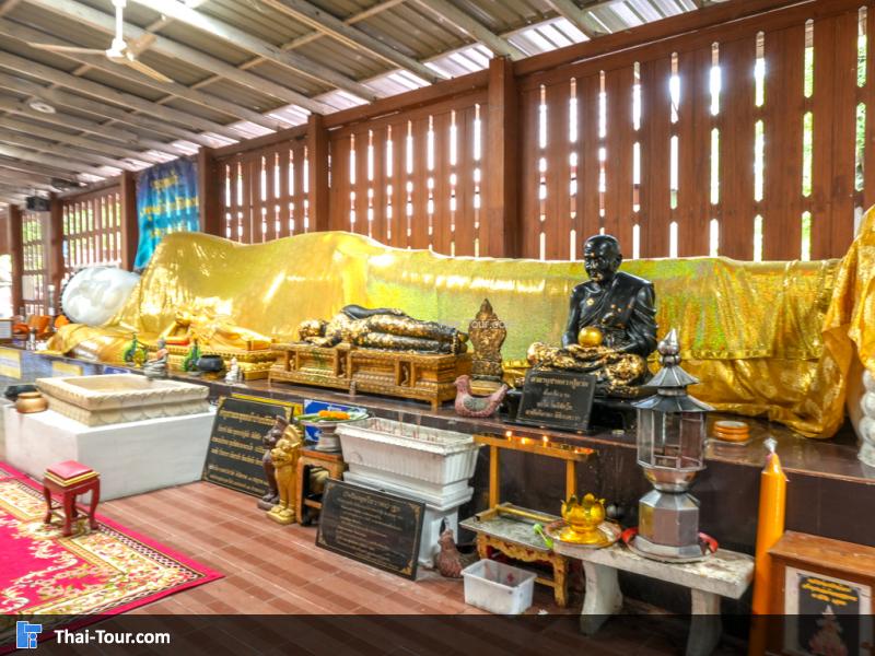 พระพุทธไสยาส