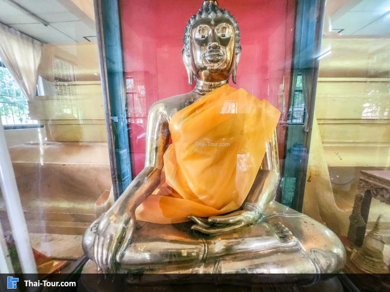 รุูปบริเวณรอบๆ วัดหน้าพระเมรุ