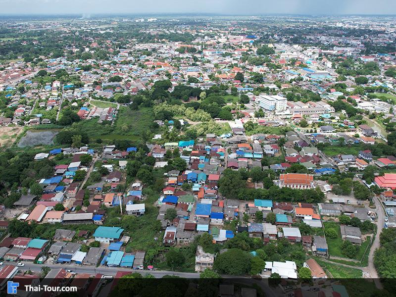 ภาพมุมสูง วัดหน้าพระเมรุ