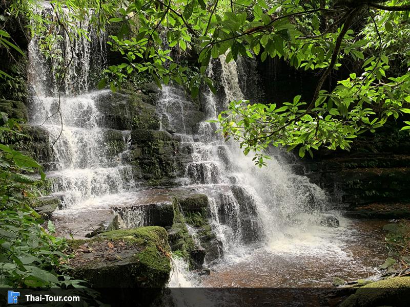 น้ำตกหมันแดง