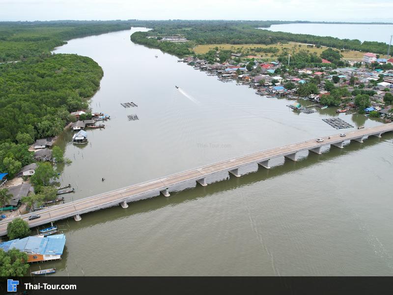 ภาพมุมสูง แหลมโพธิ์