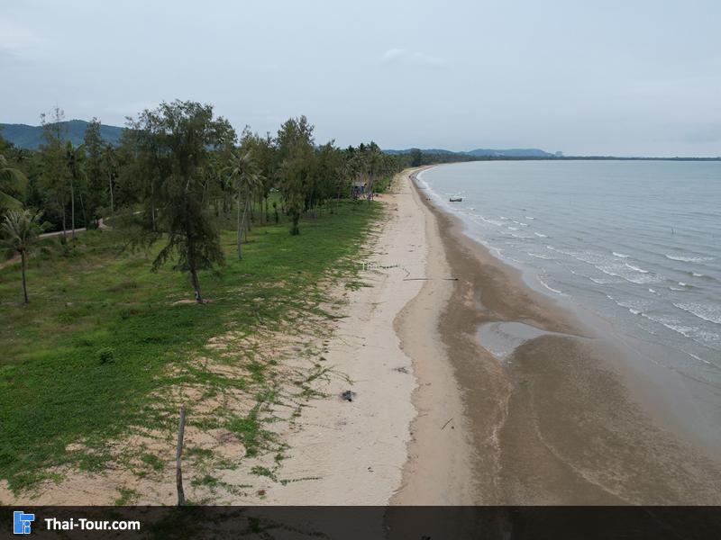 ภาพมุมสูง หาดตะวันฉาย