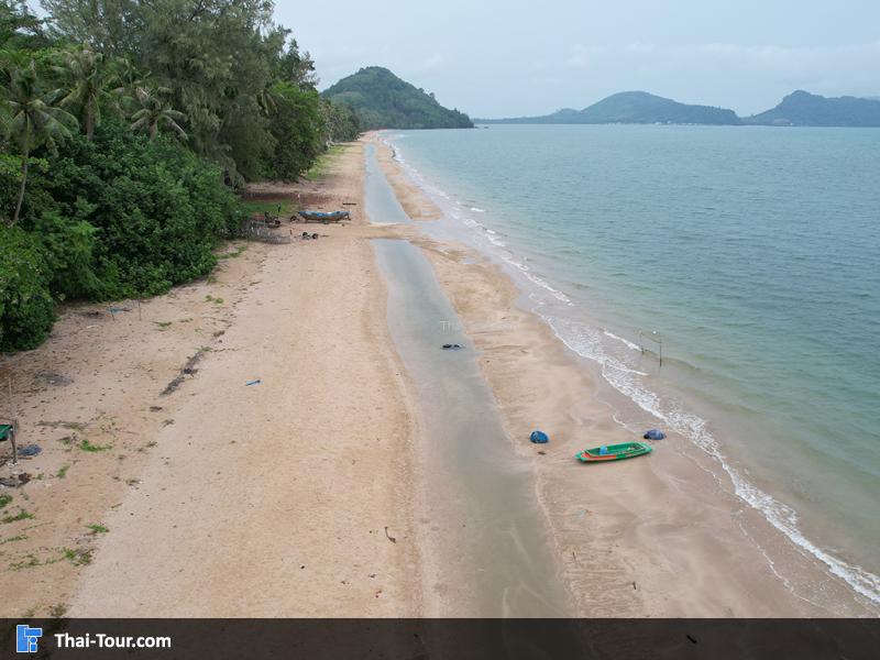 ภาพมุมสูง หาดทรายรีสวี