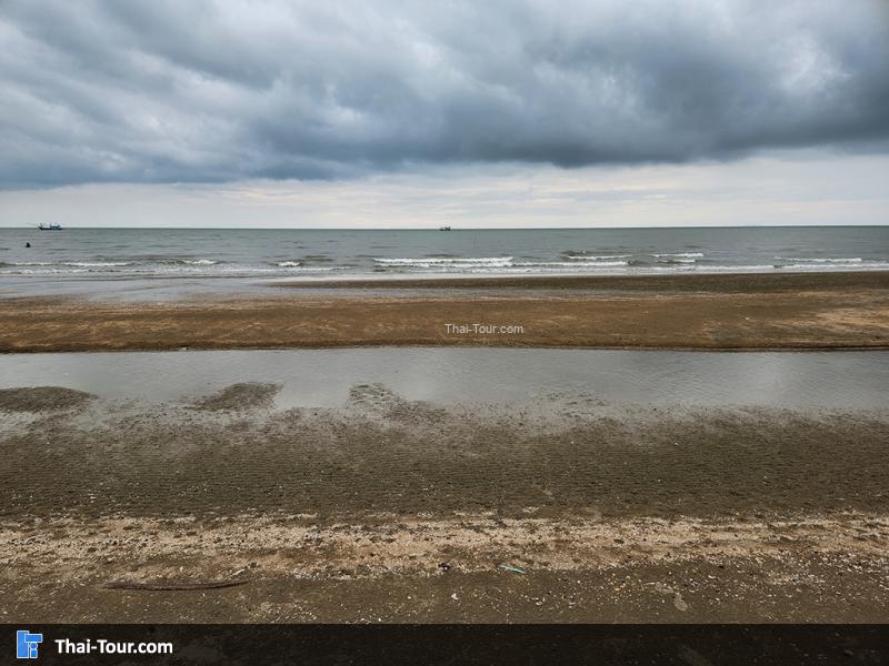 บรรยากาศ หาดตะวันฉาย