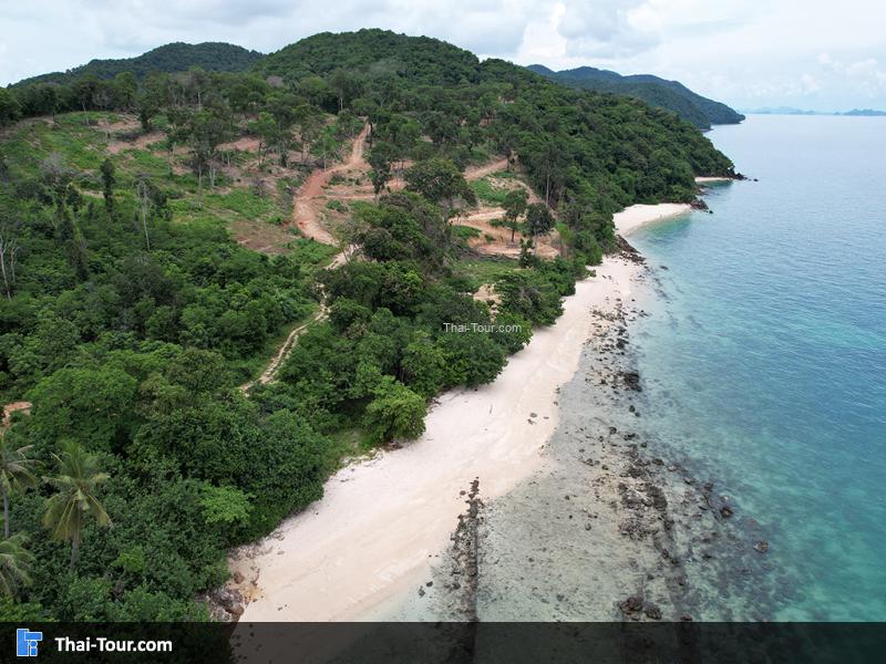 ภาพมุมสูง อ่าวทราย